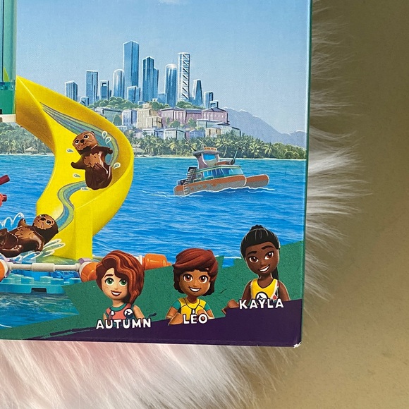 New in box LEGO Friends Ocean Adventure Building Set - - Picture 4 of 7